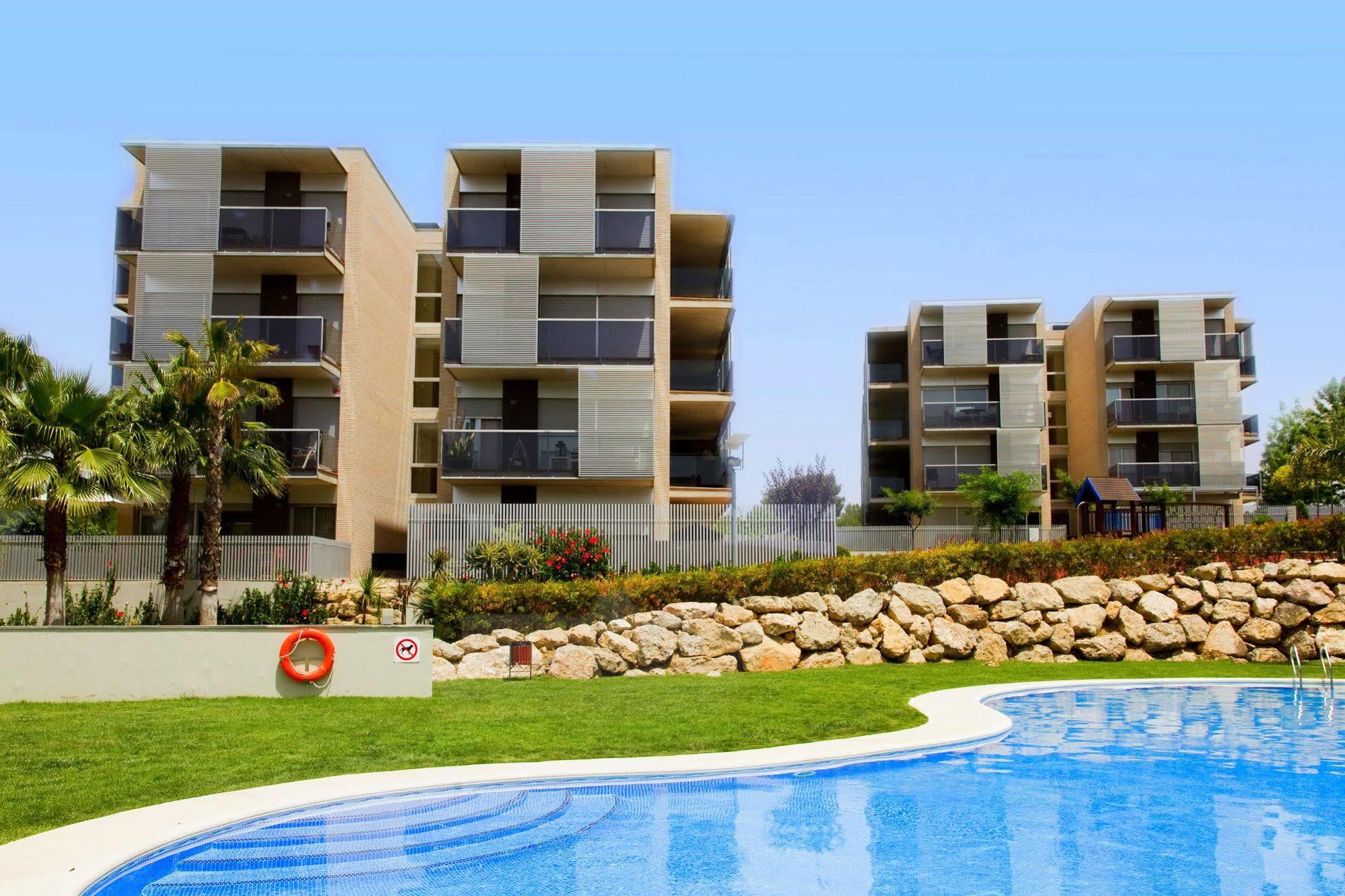 Paradise Village Litoral Costa Dorada Salou Exterior photo